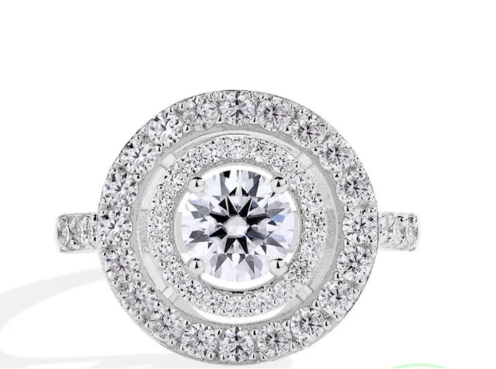 Full D Color VVS1 Luxury Moissanite Ring Round Cut 1.0CT S925 Sterling Silver