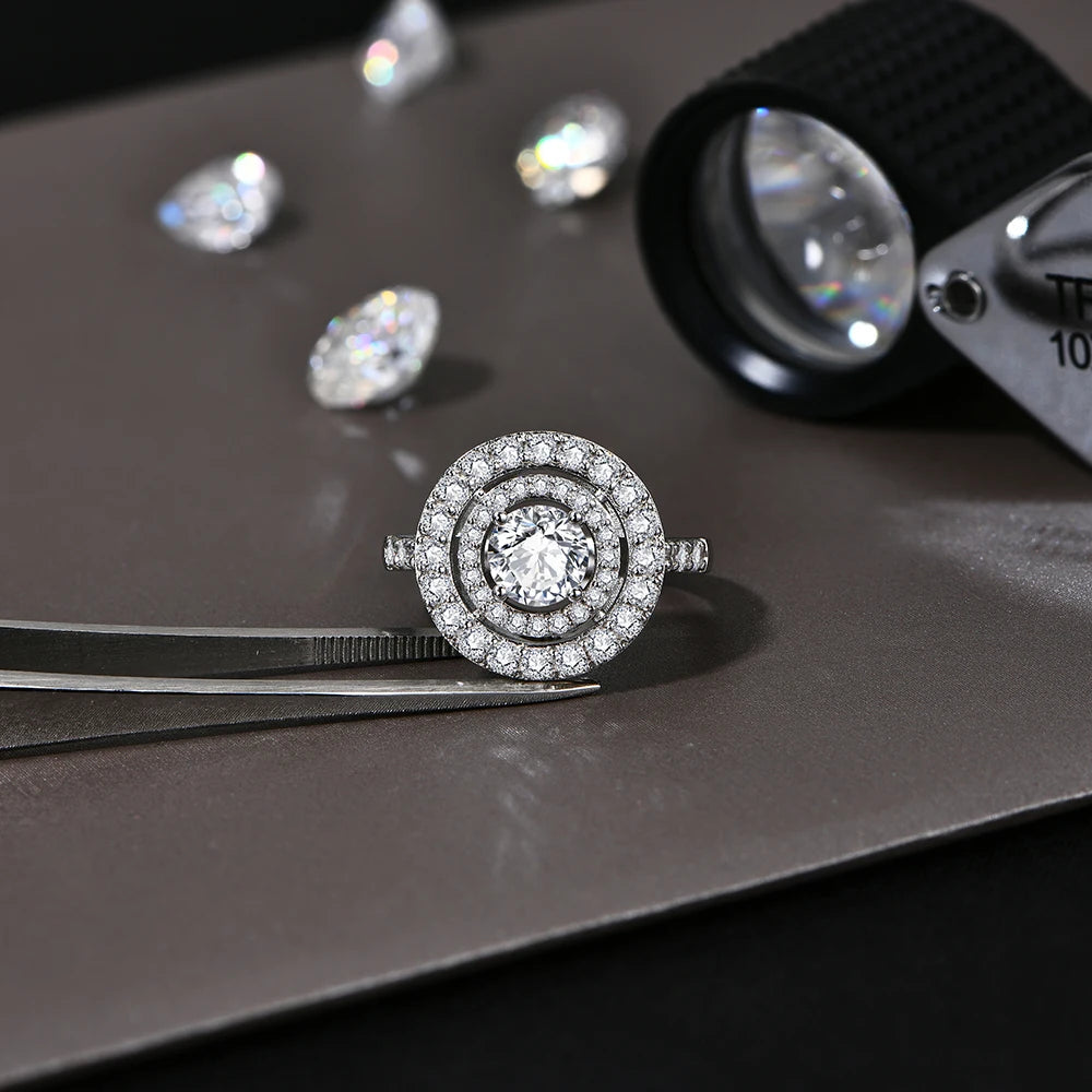 Full D Color VVS1 Luxury Moissanite Ring Round Cut 1.0CT S925 Sterling Silver