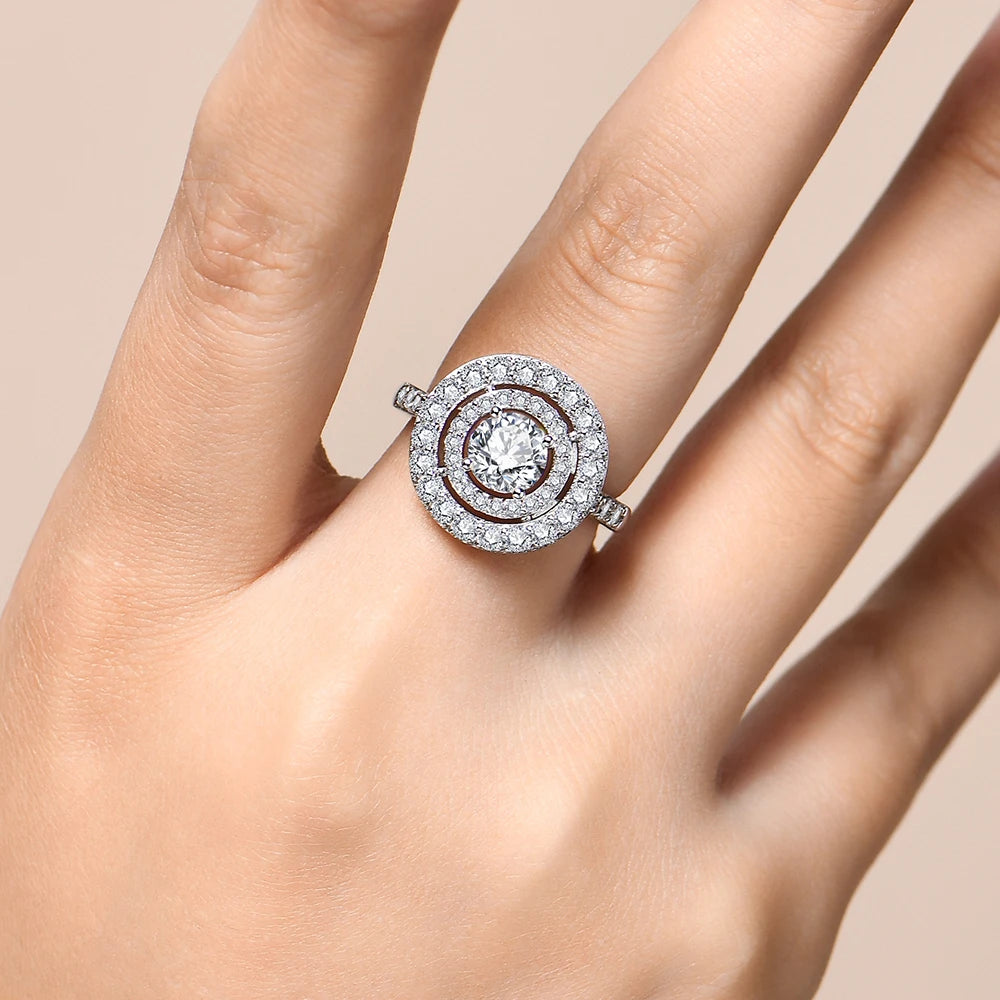 Full D Color VVS1 Luxury Moissanite Ring Round Cut 1.0CT S925 Sterling Silver